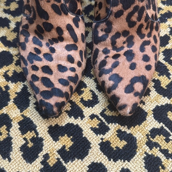 Veronica Beard Loretta Leopard Print Calf Hair Heeled Western Ankle Boots Sz 8 - Picture 12 of 14